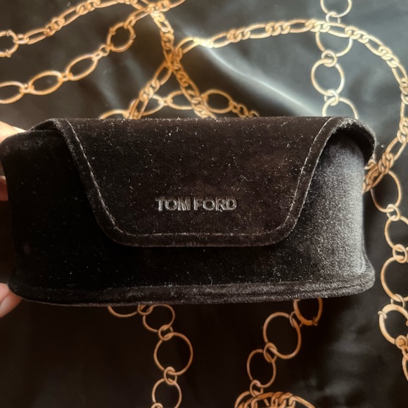 Tom Ford Elegant Black Sunglasses - Picture 3 of 3